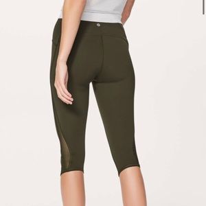 Lululemon Olive Capri Highwaist Workout Leggings